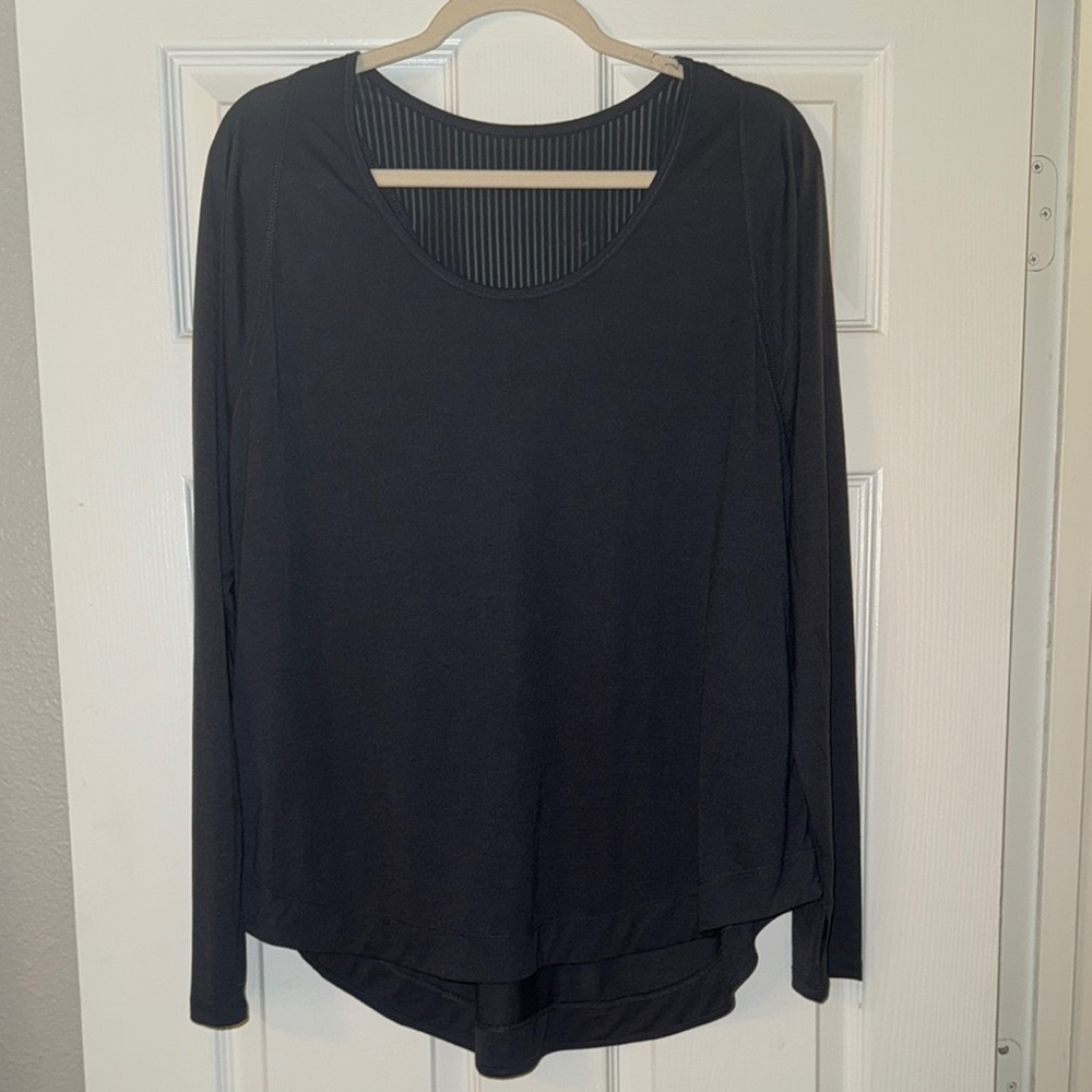 BCG Gray Relaxed T-Shirt Blouse